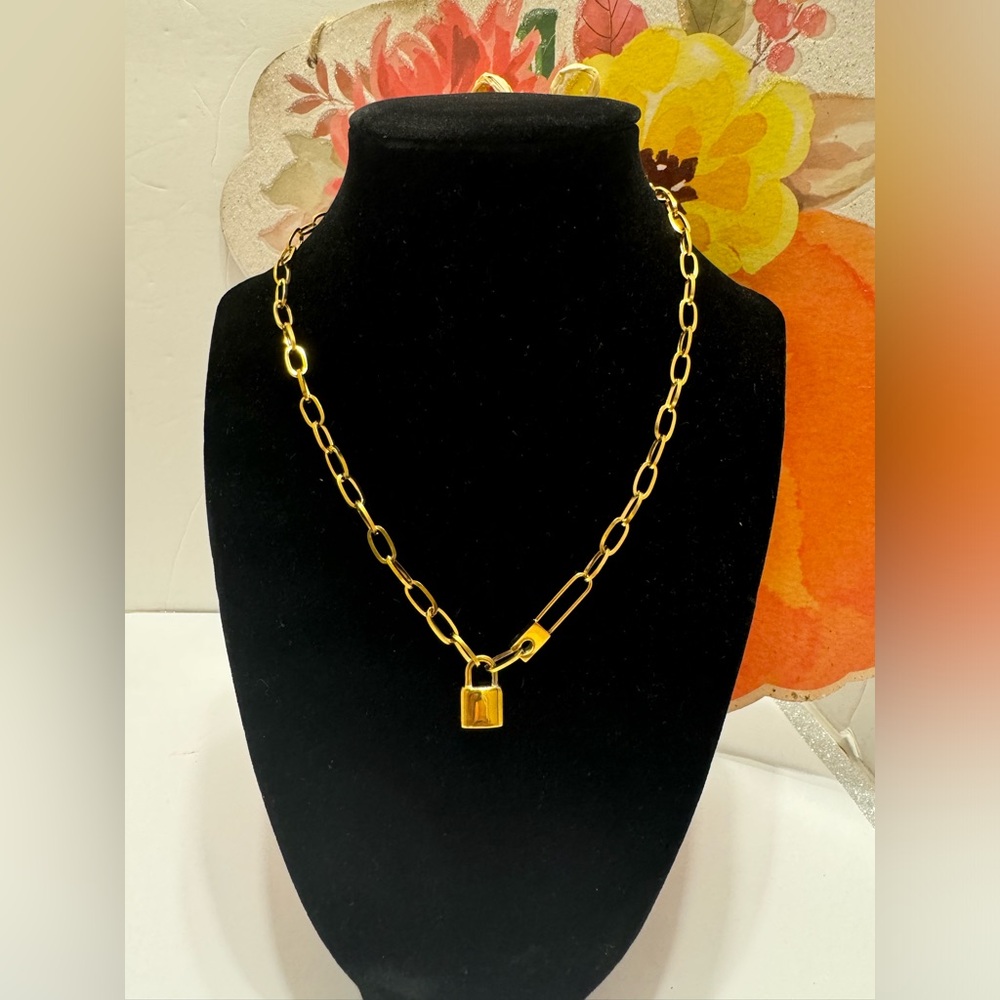 Golden girls statement Necklace, Minimalist Golden Hypoallergenic Necklace